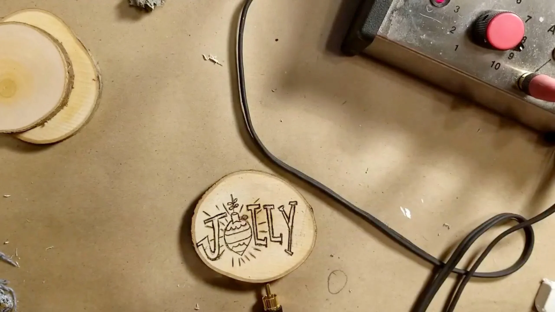 Wood Slice Ornaments: A Beginner Pyrography Project That Sells