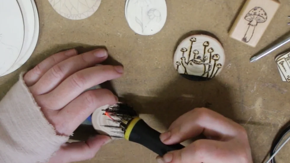 Wood Slice Ornaments: A Beginner Pyrography Project That Sells